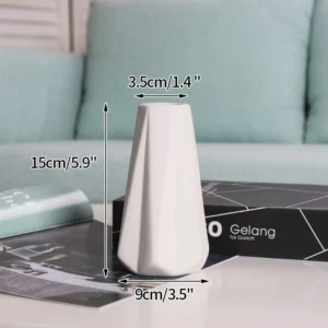 Biały ceramiczny mini wazon na kwiaty suszone i świeże Jasnozielony
