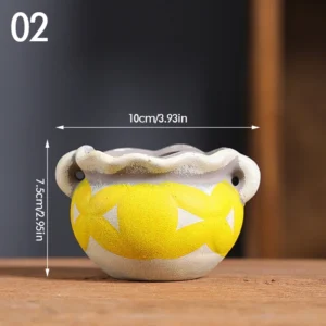 Ceramiczna doniczka retro ręcznie malowana — do sukulentów i dekoracji żółty