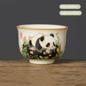 Ceramiczna filiżanka do herbaty Ru Kiln z motywem pandy Jasny
