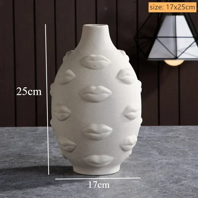 Ceramiczny wazon rzeźbiony w kształcie twarzy człowieka Pomarańczowy