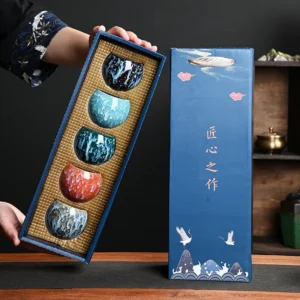 Ceramiczny zestaw filiżanek Kung Fu do herbaty z efektem pieca Jasnozielony