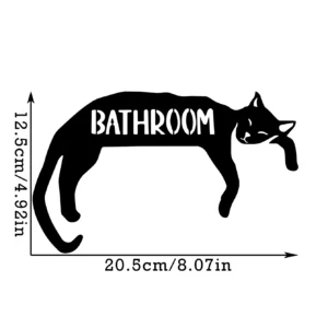 Drewniana dekoracja nad drzwi z czarnym kotem Czerwony