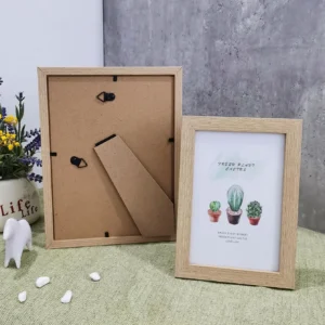 Drewniana ramka na zdjęcia 10x15 15x20 A4 – do postawienia i zawieszenia żółty