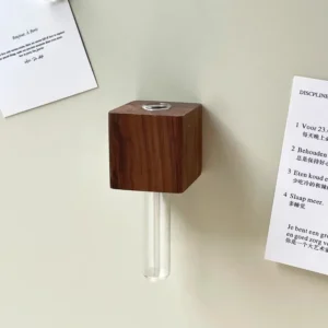 Drewniany wazon na magnes do lodówki z probówką – hydroponika i dekoracja kuchni Biały