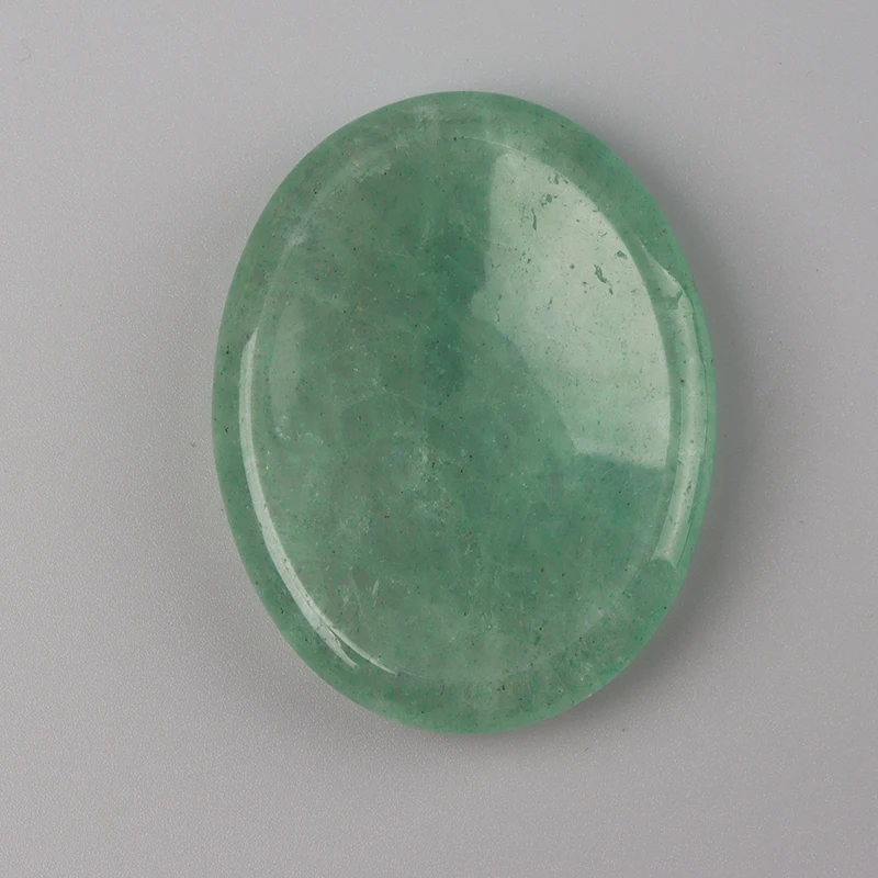 Kamień do masażu dłoni - naturalny minerał worry stone Jasnozielony