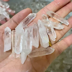Kryształ górski naturalny do dekoracji 