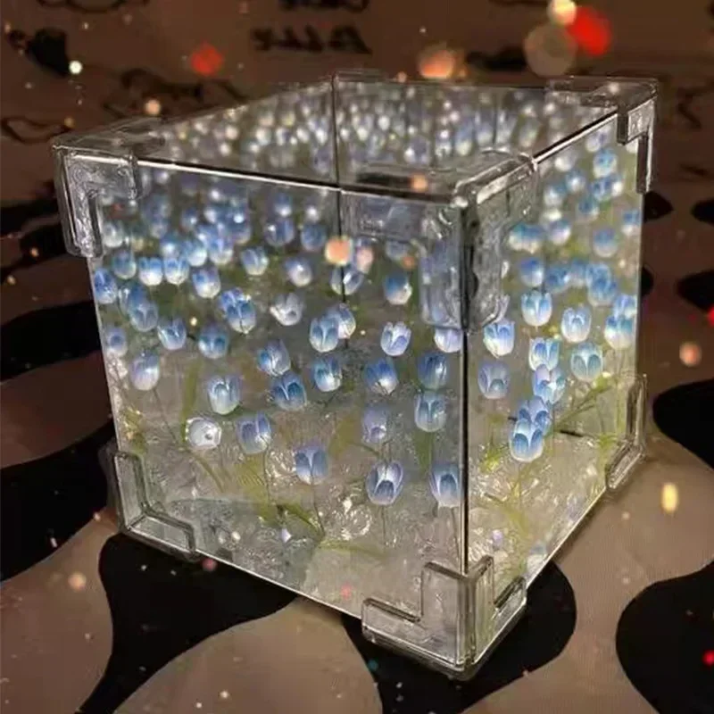 Lampka nocna tulipan z lustrzaną kostką DIY Niebieski