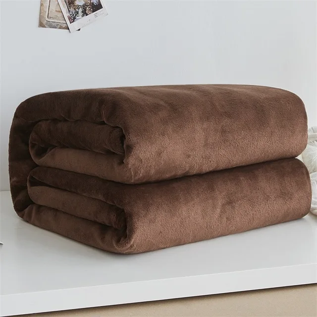 Lekki koc z polaru koralowego 220gsm — jednolity miękki Czekolada
