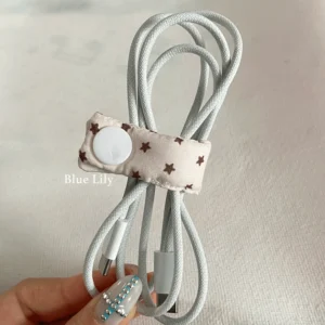 Materiałowy organizer na kable słuchawek i ładowarek — styl INS Brązowy