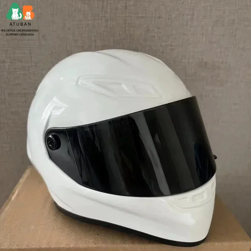 Mini kask ochronny dla kota i psa na spacer Srebrny