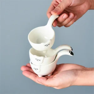 Mini miseczka ceramiczna w kształcie kota z uchwytem — 20 ml pojemnik na sos Jasnożółty