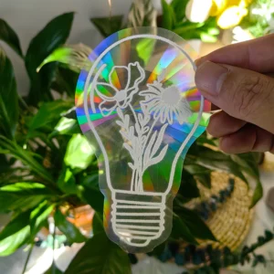 Naklejka Suncatcher 3D tęczowe refleksy na okno — kot, planety, niedźwiedź Lawenda