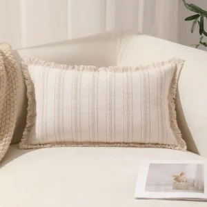 Poszewka boho w paski z frędzlami letnia do salonu Czerwony