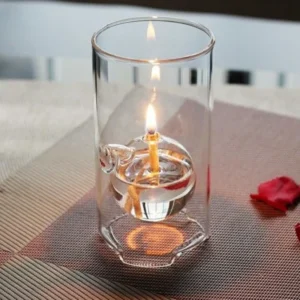 Szklana lampa olejowa retro — świecznik wiatroodporny do salonu Jasny